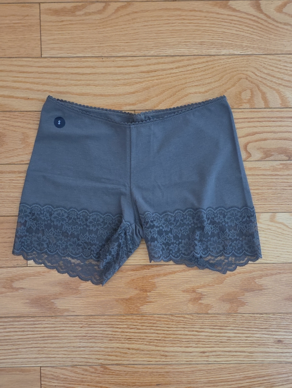 Gilly Hicks Down Undies Gray Lace-Trim Sleep Shorts Small
